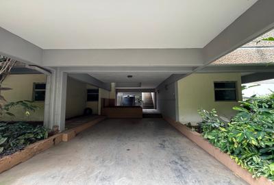 3 Bed Townhouse with En Suite in Lavington - 2