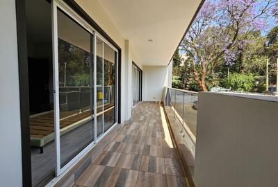 2 Bed Apartment with En Suite in Riverside - 3