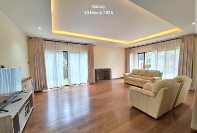 5 Bed Townhouse with En Suite in Lavington - 4
