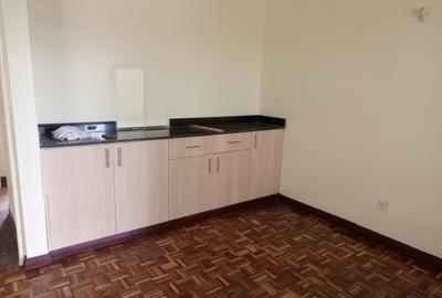 4 Bed Townhouse with En Suite at Sports Road