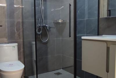 2 Bed Apartment with En Suite at Wood Avenue - 2