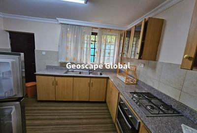 3 Bed House with En Suite in Rosslyn - 4