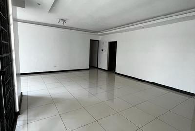 3 Bed Apartment with En Suite at Parklands