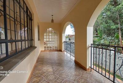 4 Bed Townhouse with En Suite in Lavington - 4