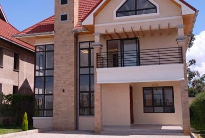4 Bed Townhouse with En Suite in Kitengela