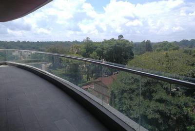 2 Bed Apartment with En Suite in Westlands Area