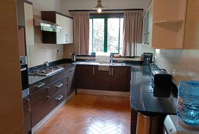 3 Bed Villa with En Suite in Westlands Area - 4