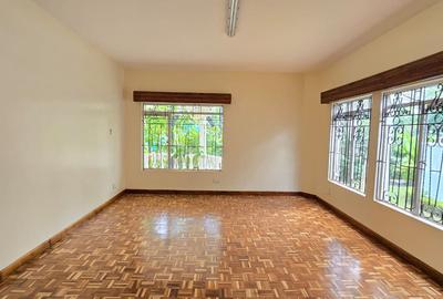 5,000 ft² Commercial Property with Service Charge Included in Gigiri
