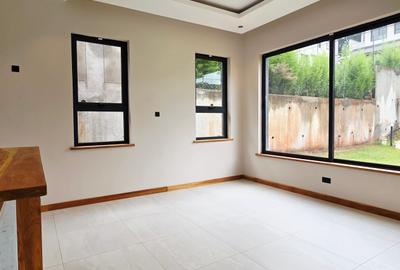 4 Bed Townhouse with En Suite in Loresho - 4