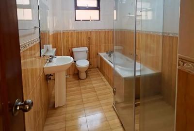 3 Bed Apartment with En Suite at Kilimani