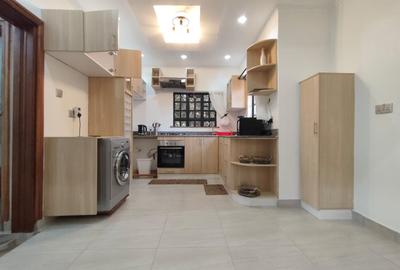 2 Bed House with Garden in Runda - 4