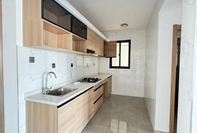 1 Bed Apartment with En Suite in Riverside - 2