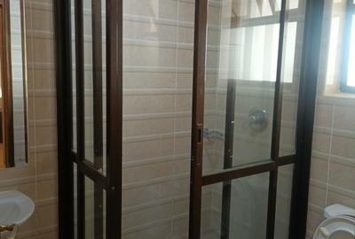 2 Bed Apartment with En Suite in Kilimani - 4