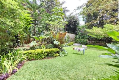4 Bed Townhouse with En Suite in Lavington - 2