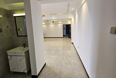 2 Bed Apartment with En Suite at Othaya Road