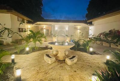 4 Bed Villa with En Suite at Bofa Road - 3
