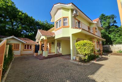 4 Bed House with En Suite in Nyali Area