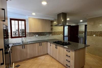 5 Bed Townhouse with En Suite at Shanzu Road - 4