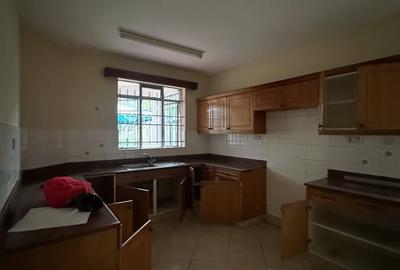 4 Bed Townhouse with Garden in Kileleshwa