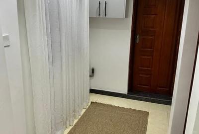 Serviced 1 Bed Apartment with En Suite at Safari Park