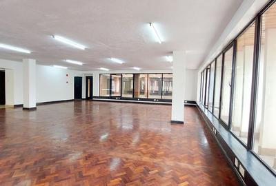 4,200 ft² Office with Backup Generator in Westlands Area