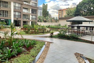 3 Bed Apartment with En Suite in Riverside