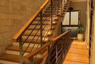 4 Bed Villa with En Suite in Kilimani