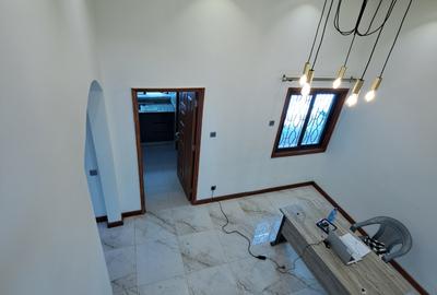 4 Bed Townhouse with Staff Quarters in Rhapta Road - 4