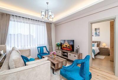 1 Bed Apartment with En Suite at Westlands Road - 2