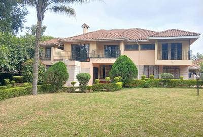 5 Bed Villa with En Suite in Runda