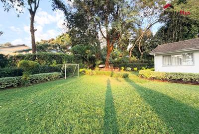 4 Bed House with En Suite at Loresho Crescent - 3