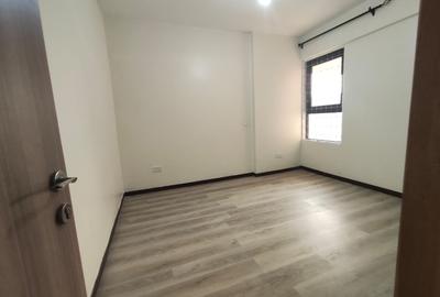 4 Bed Apartment with En Suite in Parklands - 3