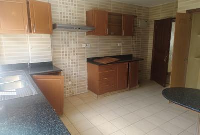 3 Bed Apartment with En Suite in Lavington - 2