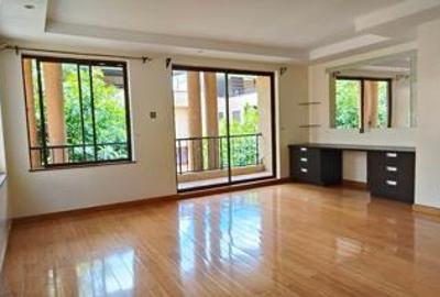 5 Bed Townhouse with En Suite in Westlands Area - 2