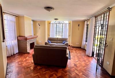 5 Bed Townhouse with En Suite in Runda - 4