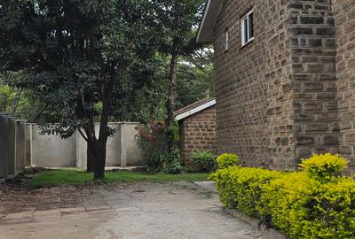 4 Bed Townhouse with En Suite at Lavington Off Convent Drive - 3