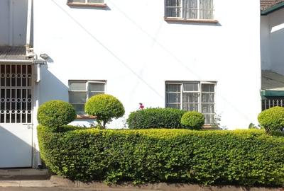 4 Bed Townhouse with En Suite at Siaya Road - 2