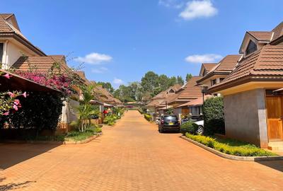4 Bed Townhouse with En Suite in Runda - 2