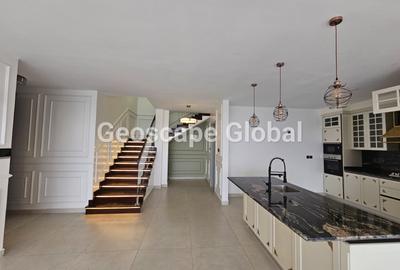 4 Bed Apartment with En Suite in Spring Valley - 3