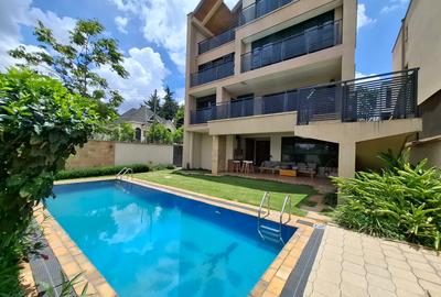 4 Bed Villa with En Suite in Lavington