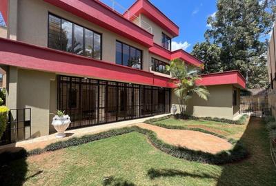 5 Bed Apartment with En Suite at Lavington - 2