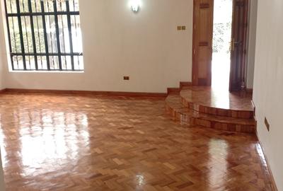 3 Bed House in Karen Hardy