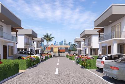 5 Bed Townhouse with En Suite at Links Road - 2