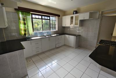 Serviced 4 Bed Apartment with En Suite in Westlands Area