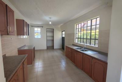 5 Bed Villa with En Suite in Ngong