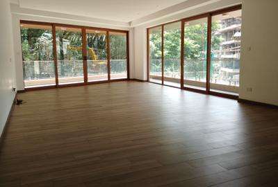 4 Bed Apartment with En Suite at Pepponi Rd