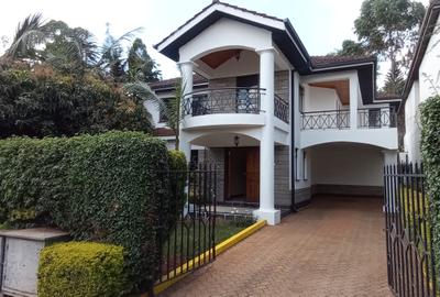 4 Bed House with En Suite at Spring Valley