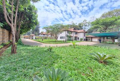 5 Bed Villa with En Suite at Un Avenue