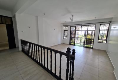 3 Bed Apartment with En Suite at Green Wood Drive - 3