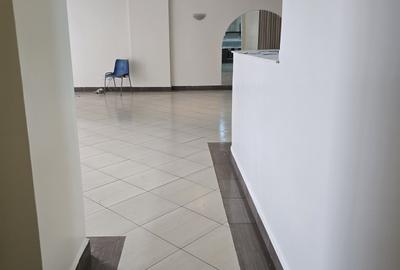4 Bed Apartment with En Suite at Mpaka Road - 3